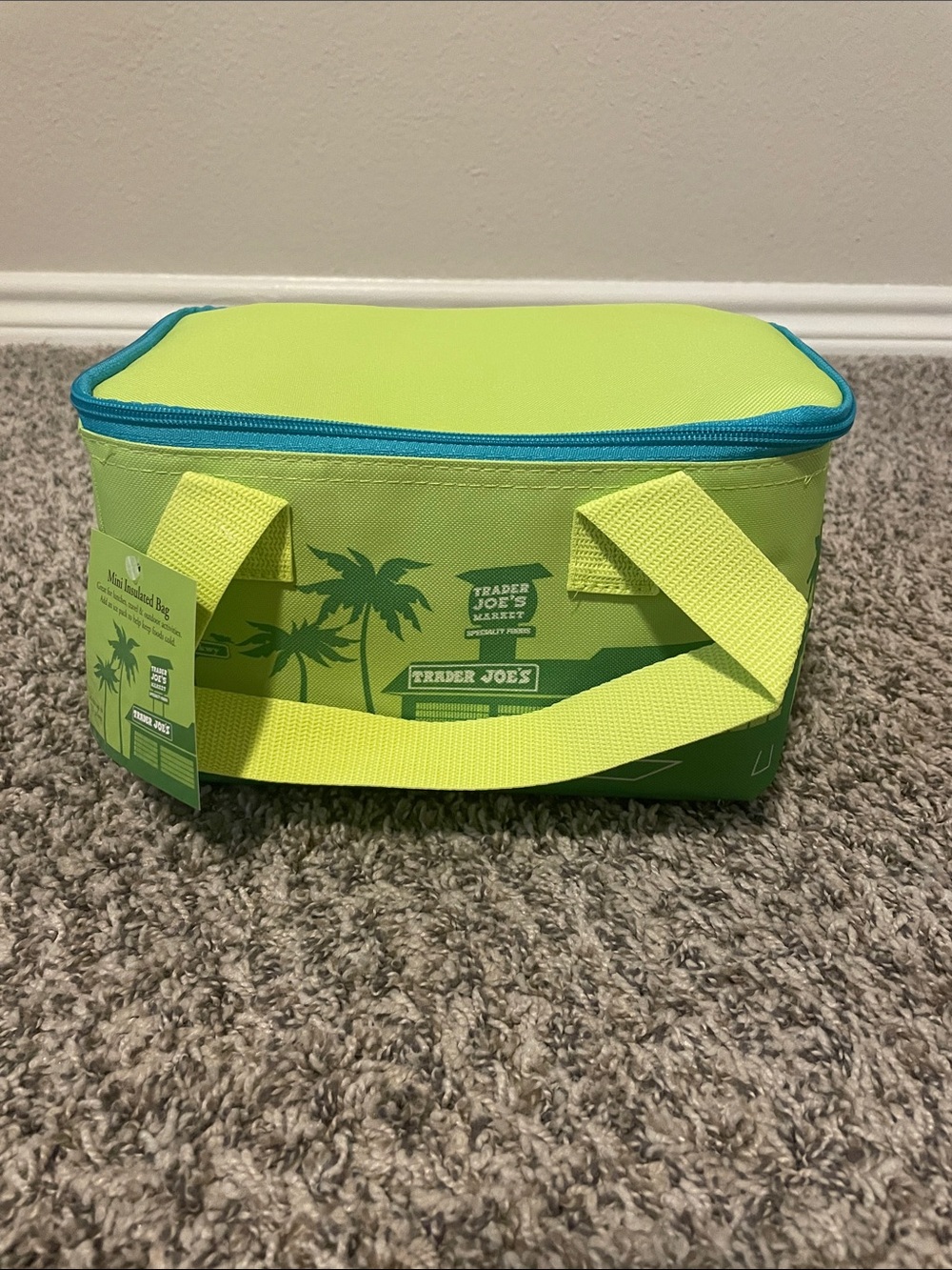 Trader Joe's 2026 Mini Insulated Tote Bag NEW Limited Edition Green Palm